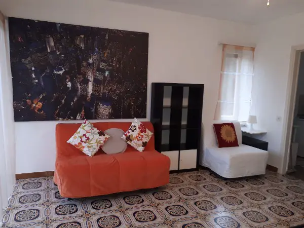 appartamento 1,5 in zona residenziale con piscina e vista lago