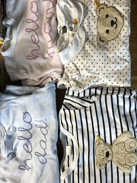 Strampler / Pyjama Steiff / Benetton / melby