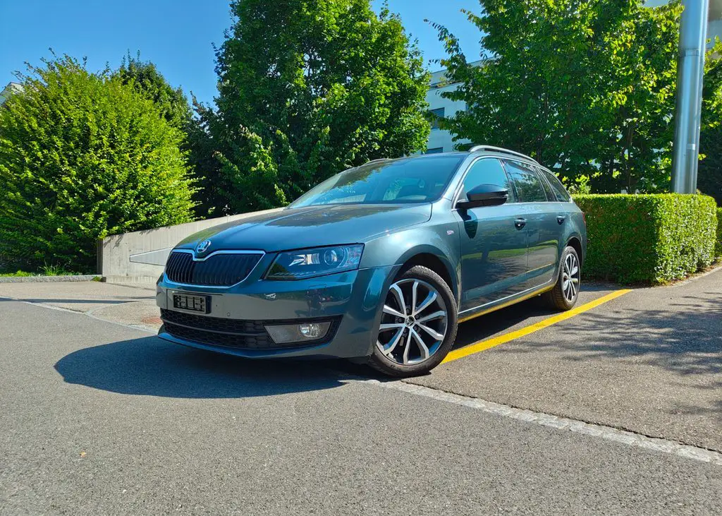 SKODA Octavia Combi 1.4 TSI 150 Swiss Edition DSG