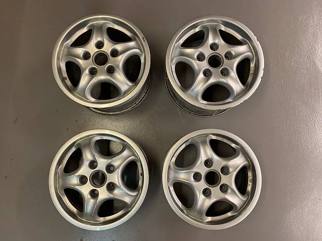 Porsche 911 - 964 - 993 Carrera Cup Alufelgen 7+9 x 16 Zoll