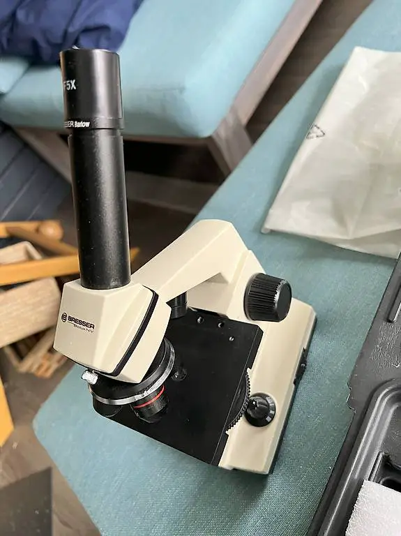 Mikroskop Bresser Biolux NV