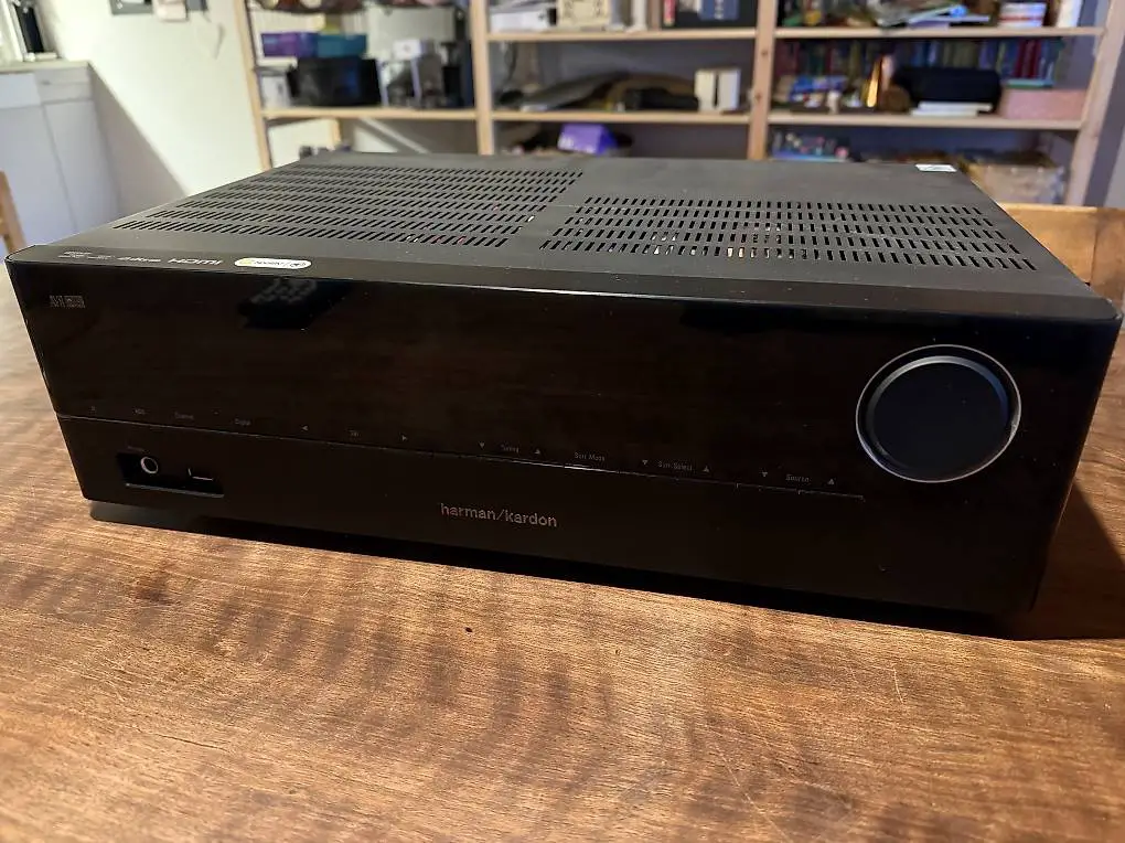 Harman Kardon AVR 151S