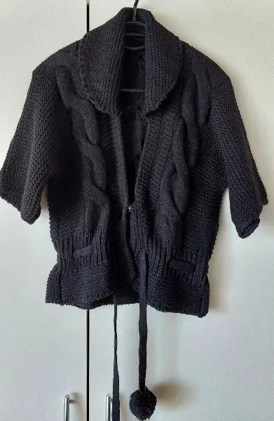 Damen kurze warme Strickjacke