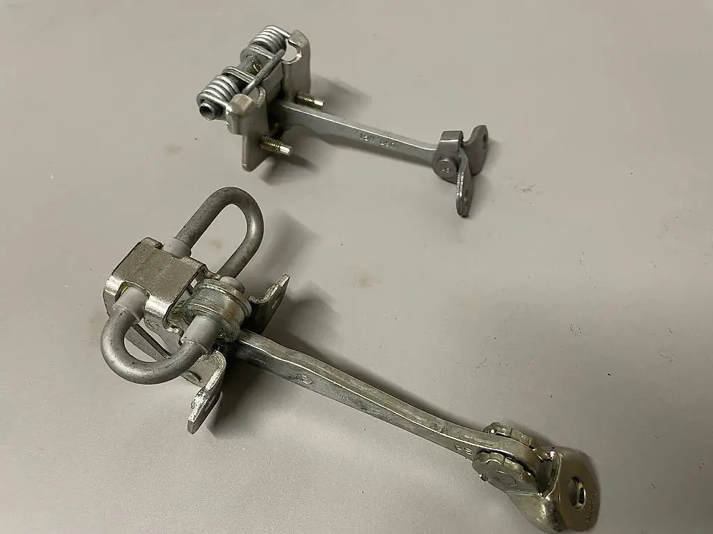 Fiat Türfeststeller (Türbremsen)