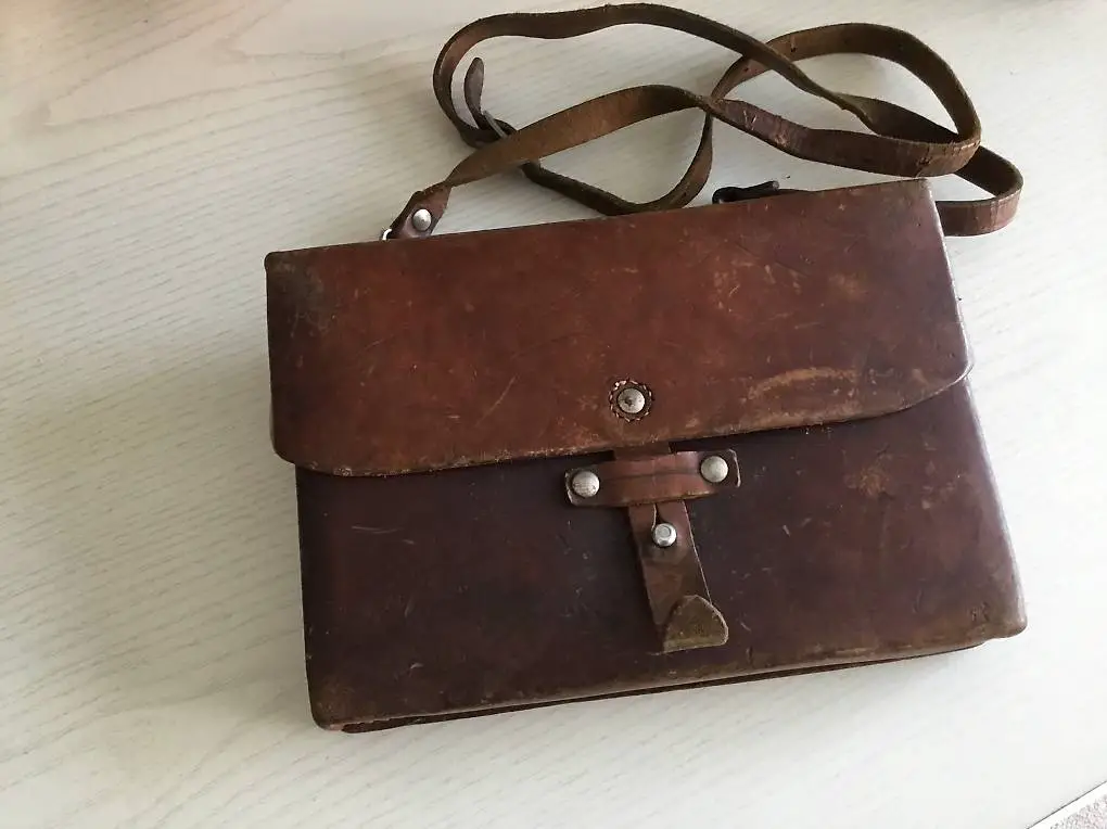 Schweizer - Armee Militär-Kartentasche aus Leder