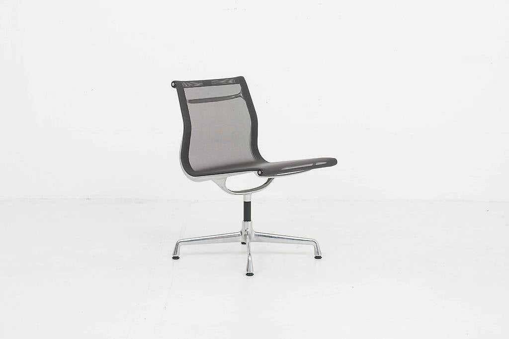 Charles & Ray Eames EA 105 / 106 Bürostuhl von Vitra
