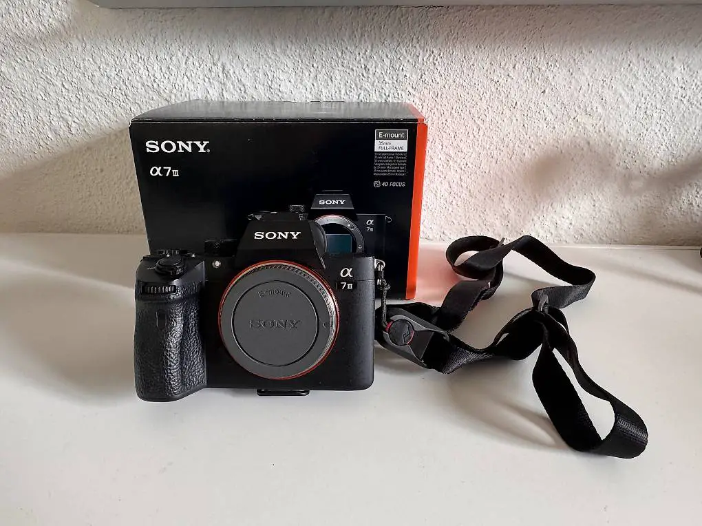 SONY Alpha 7 III A Body - Systemkamera Schwarz (Vollformat)