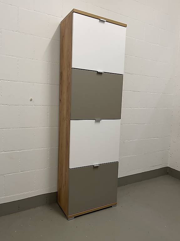 Schuhschrank "Colorado" mit 4 Klappen, sehr guter Zustand