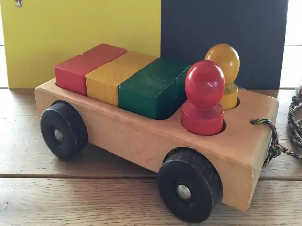 Holznachziehwagen Jukka