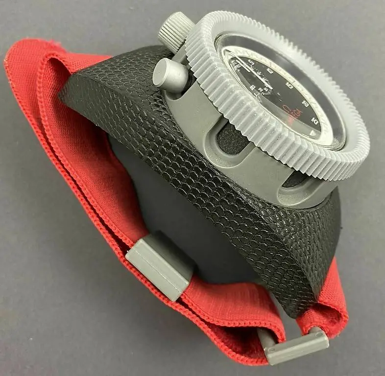 Omega 1742 Armbandstoppuhr 6408 Skydive Pilot Schiedsrichter