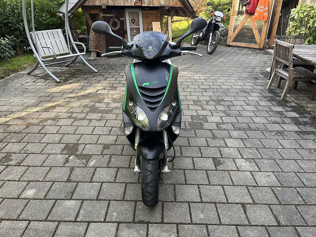 50 ccm Roller Piaggio NRG Power DD