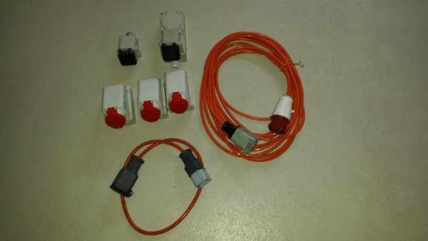 Diverse Stecher und Kupplungen 400V