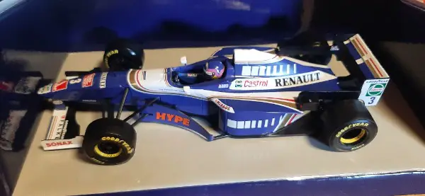 Williams FW18 F1 Jacques Villeneuve Minichamps 1:18