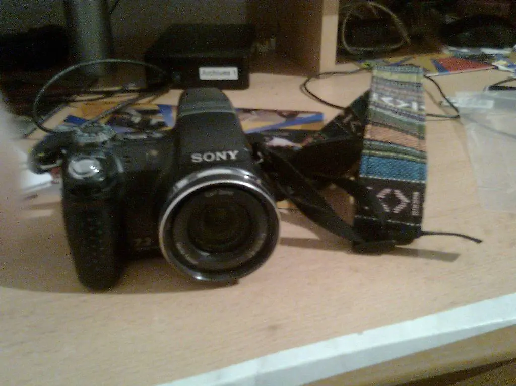 SONY DSC-H5 camera digital