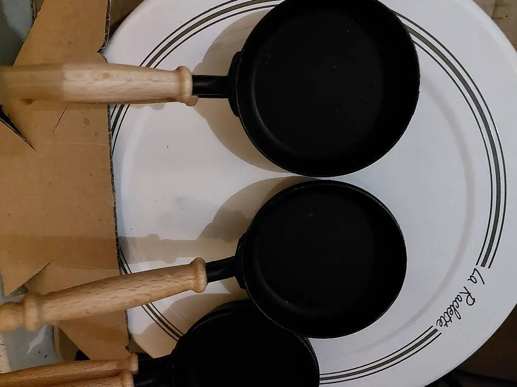 Appareil raclette et plateau, barbecue charbon