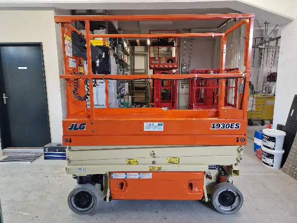 Arbeitsbühne Hebebühne Scherenbühne JLG 1930 ES
