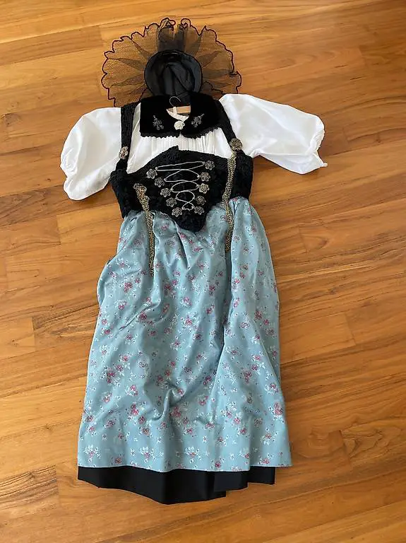 Berner-Sonntagstracht