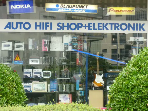 Auto Hifi Shop + Elektronik Autoradios Zubehör Hifi-Audio