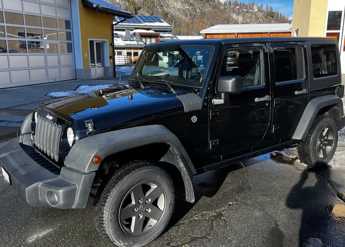 JEEP Wrangler 3.8 V6 Sahara Unlimited