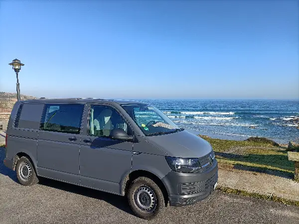 VW T6, Luxus-Bett, Standheizung, Camper und Lieferwagen