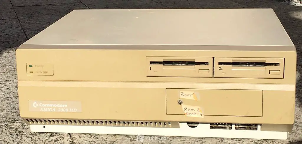 Commodore Amiga A2000