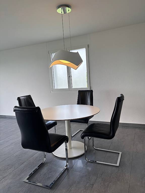 Esszimmer Tisch weiss rund von Ikea