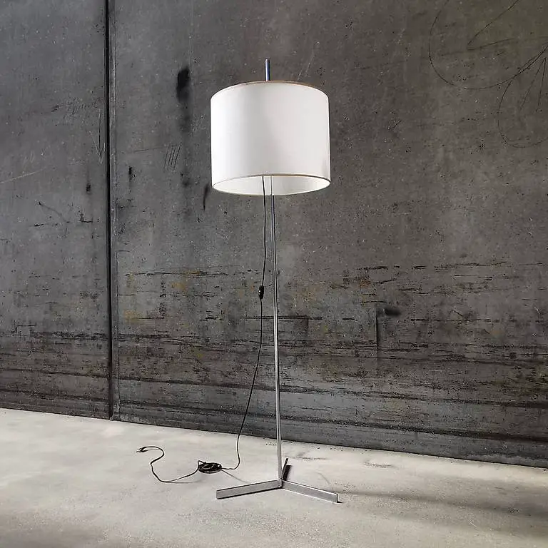 Stehleuchte + Mid Century Modern + Swisslamps International
