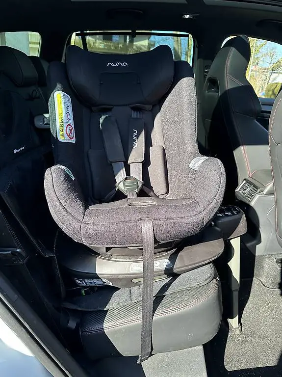 Nuna Kindersitz inkl. Base 360
