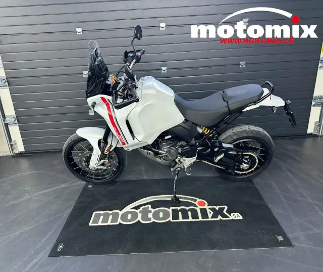 ducati 937 desertx v2