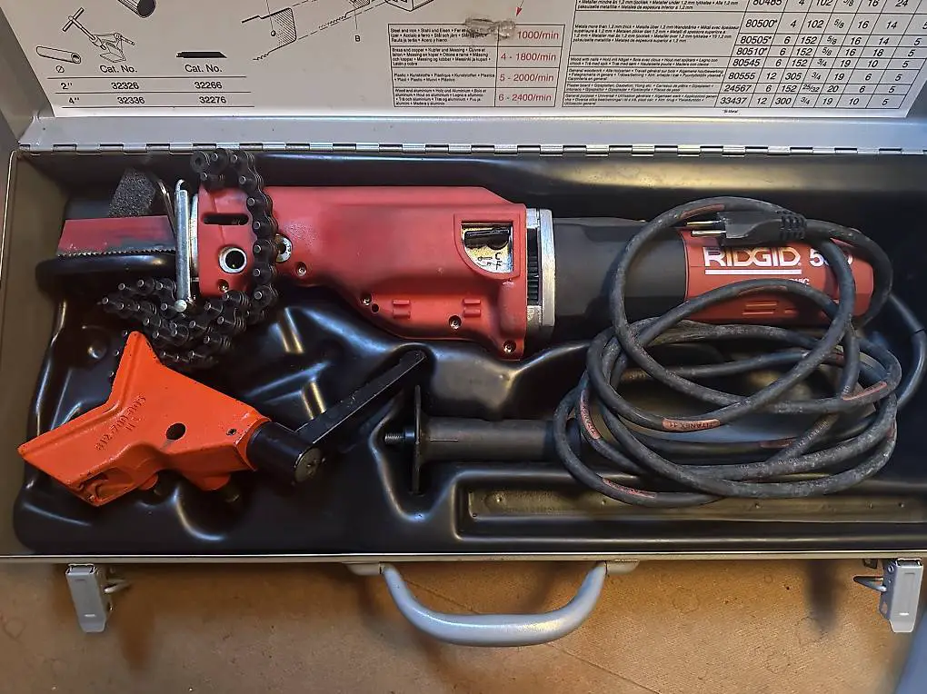 Rigid Säbelsäge 550