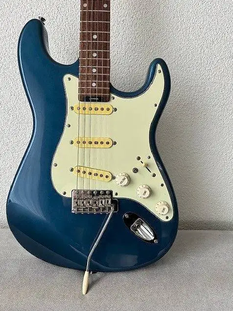 Blade Levinson, Texas Standard, Anf. 90er, Lake Placid Blue