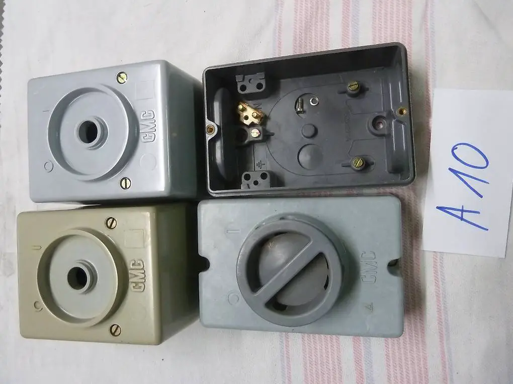 3 Kunststoffgehäuse CMC (A10)