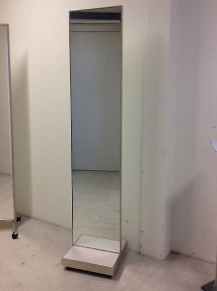  Miroir double-face sur pied à roulettes occasion 18 pièces