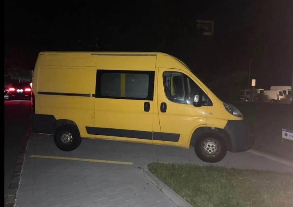 MIETEN: Parkplatz Camper / Van / Bus /PW Wangen-Brüttisellen