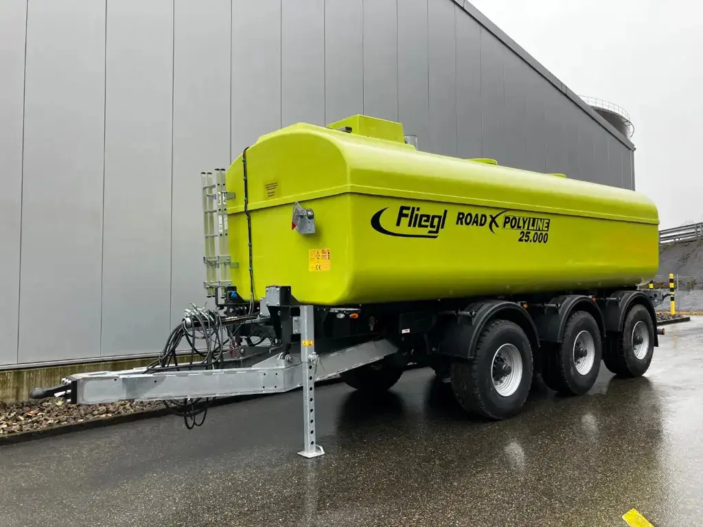 Güllefass / Citerne Fliegl FW 25000 Road X Poly Line