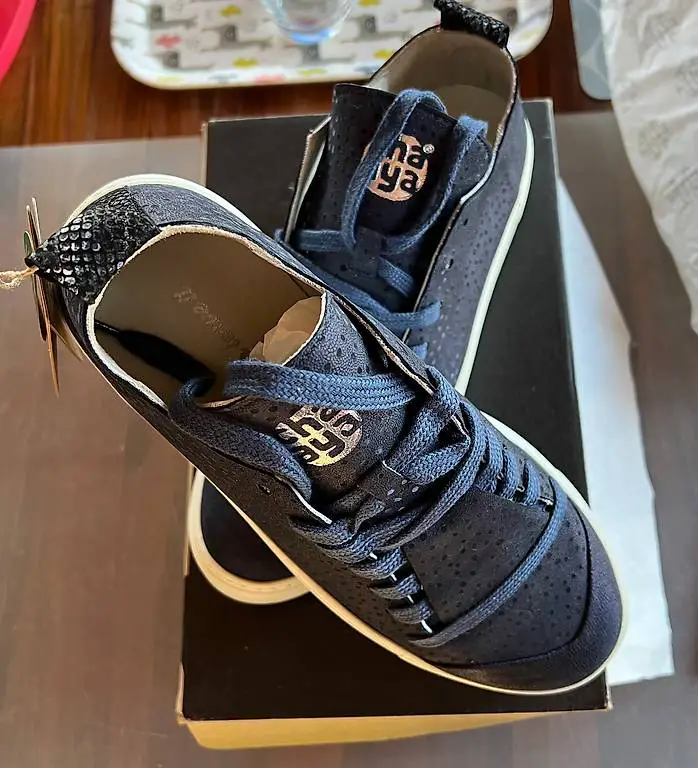 Chaaya Sneakers Damen Gr. 40 und Gr. 41