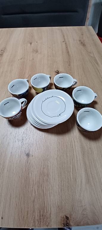 Espressotassen mit Unterteller