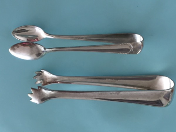 2x Zuckerzange Besteck versilbert Gebr. Hepp & Bruckmann