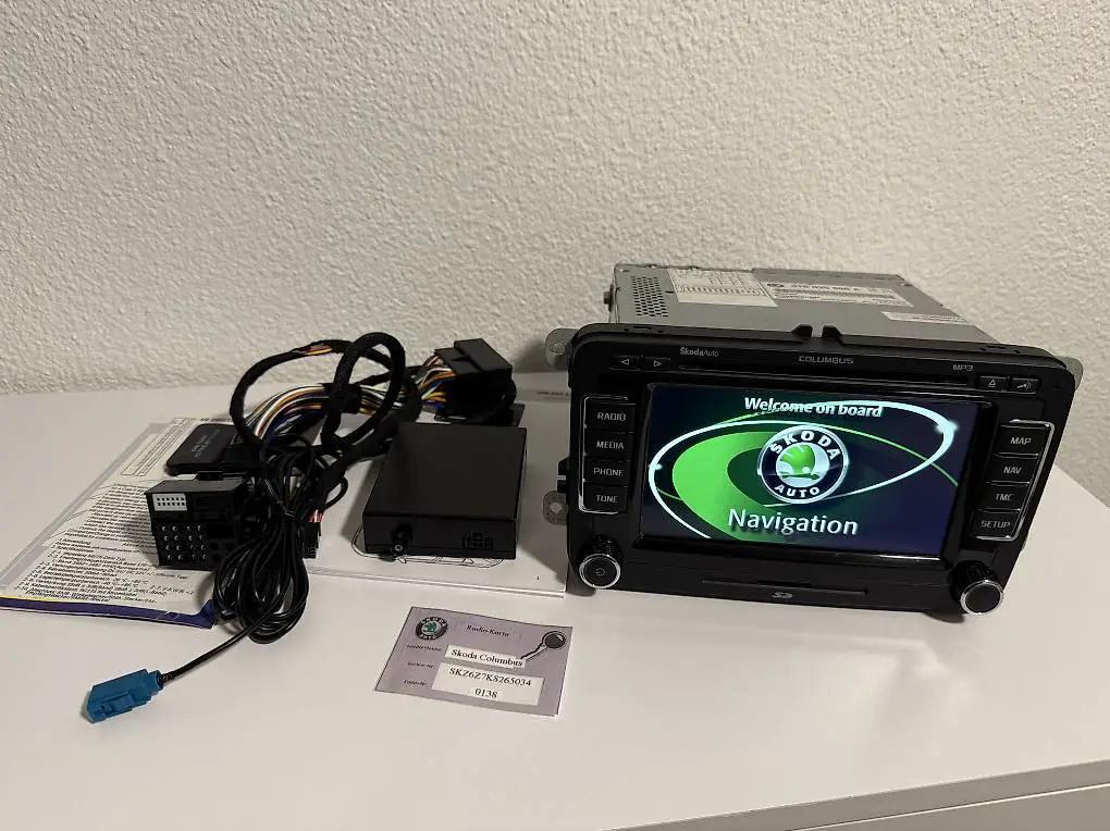 Skoda Columbus RNS 510 mit DAB+ Nachrüstung Set
