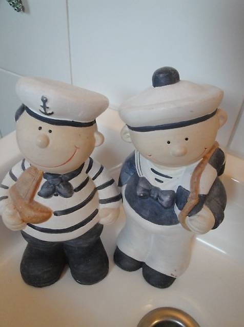 2 Matrosen, Matrose H ca. 19cm