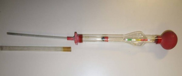 Säureprüfer für Batterien abzugeben