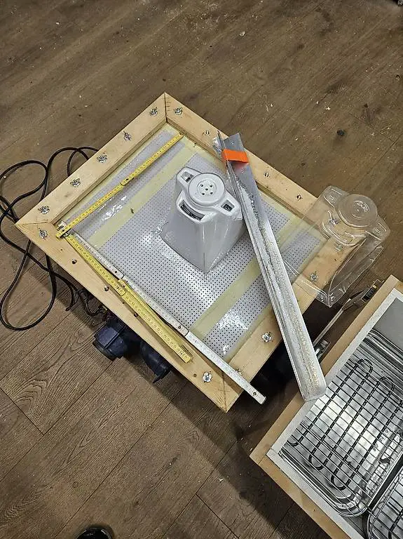 RC Vakuum Tiefziehen Anlage für Kunststoffe