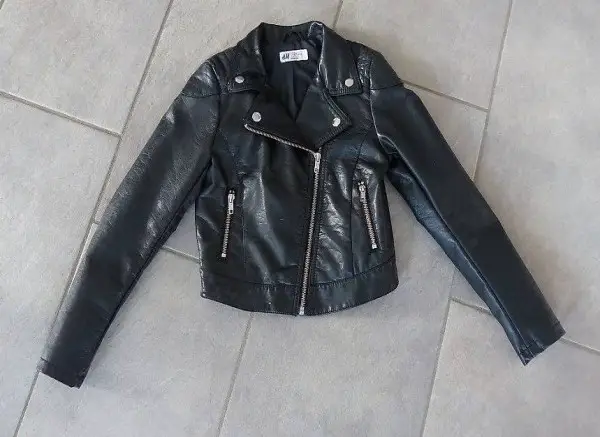 Jacke aus Kunstleder, Gr. 140 (für Girls)