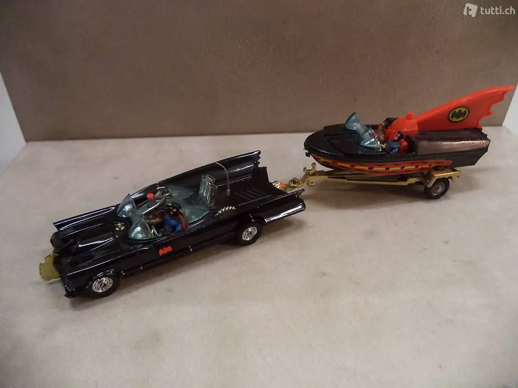 corgi toys batmobil mit batboot 1:43