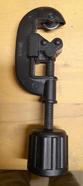 Rohrabschneider schwarz