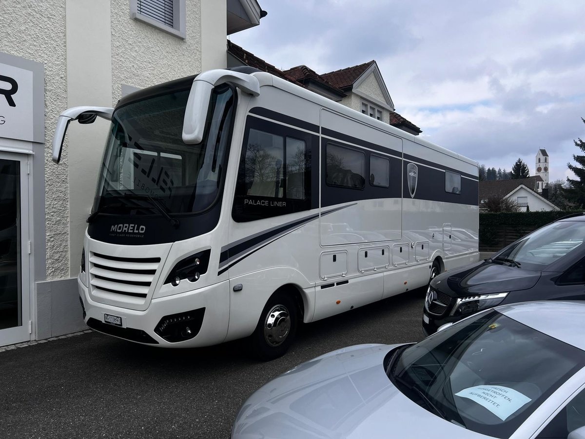 MORELO Palace Liner 108 GSB Ex. F1-Pilot