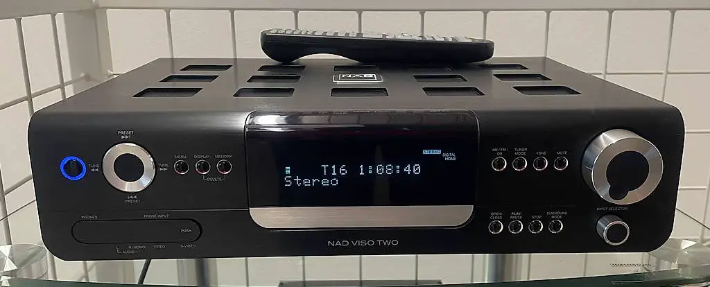 NAD Viso Two DVD Receiver mit RDS-Tuner