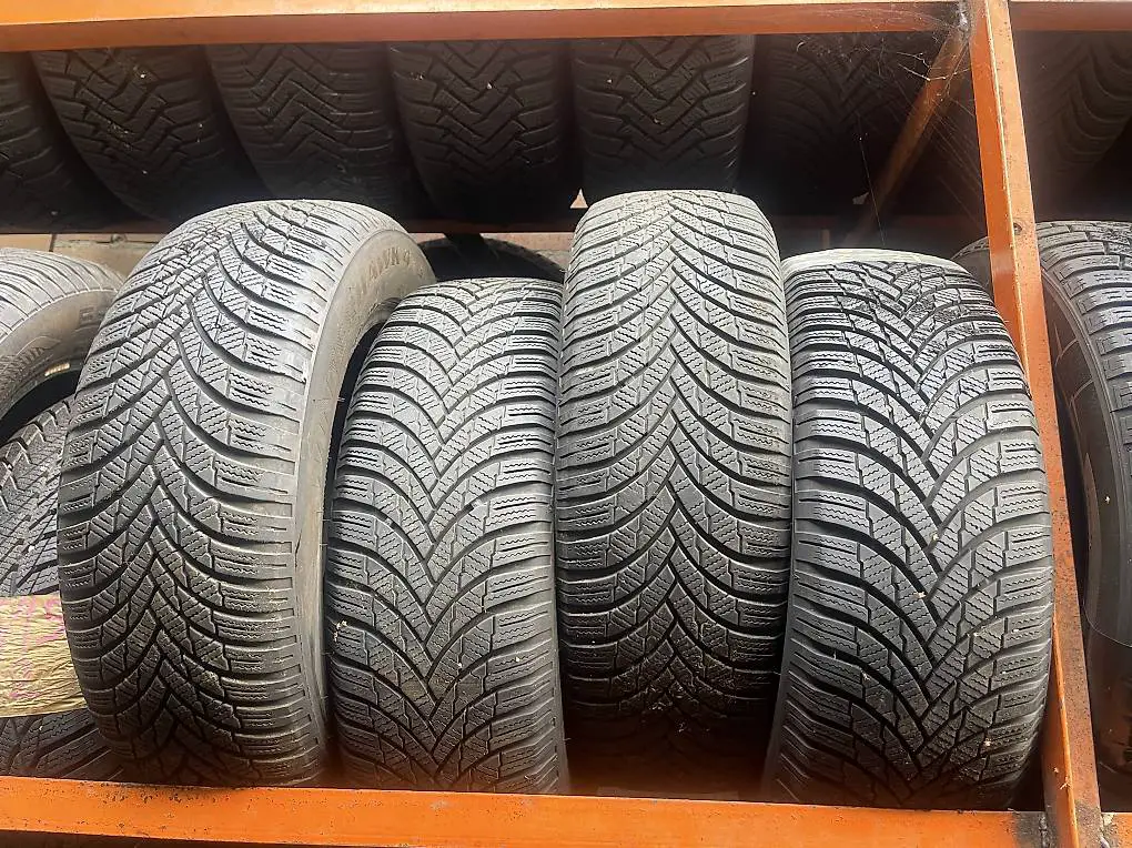 4 Winterreifen 195/65/15 M/S