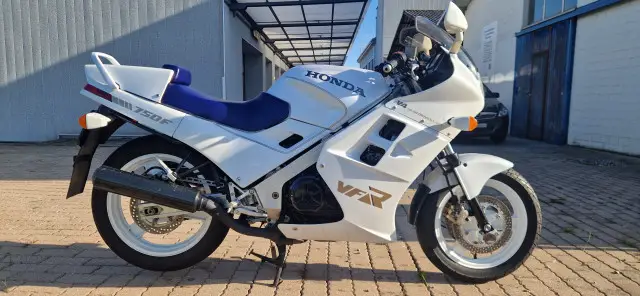 honda vfr 750 f
