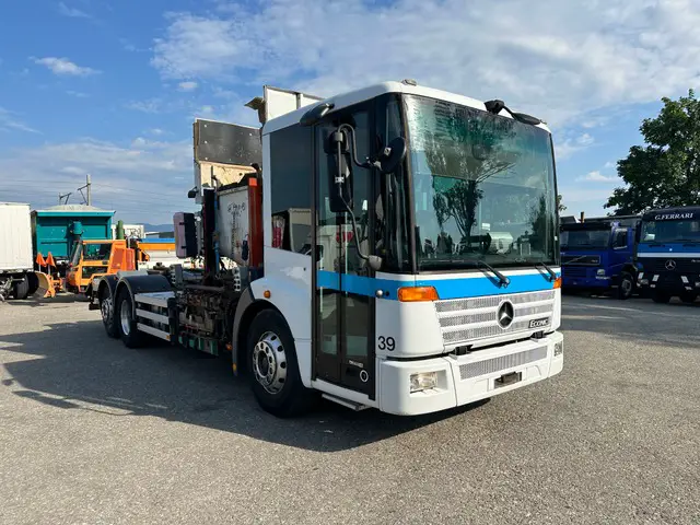 MERCEDES-BENZ, econic 26.33 6x2, Kehrichtfahrzeug